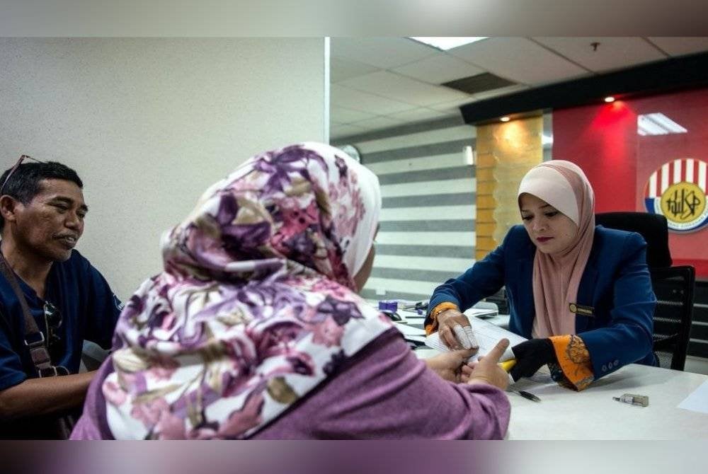 KWSP sudah tentu mempunyai syarat-syarat ketat untuk membuktikan bahawa pencarum benar-benar terdesak untuk membuat sebarang pengeluaran. Gambar hiasan