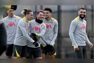 Pemain utama Liverpool termasuk Mohamed Salah (kanan) cukup bersedia berhadapan ujian PSG di Paris.