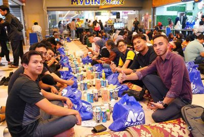 Program Jelajah Iftar Sinar Mydin 2025 menjadi platform perpaduan bagi masyarakat berbilang kaum memahami erti sebenar Ramadan.