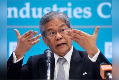 Che Lodin dalam keterangannya menafikan dakwaan bahawa Najib mempengaruhi keputusan syarikat secara langsung.