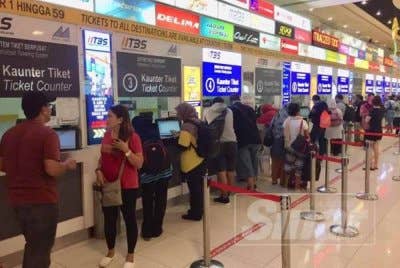 Tiket bas ekspres dari Kuala Lumpur Ke Kota Bharu laris apabila 16,454 habis dalam tempoh empat jam dibuka untuk jualan. Foto hiasan