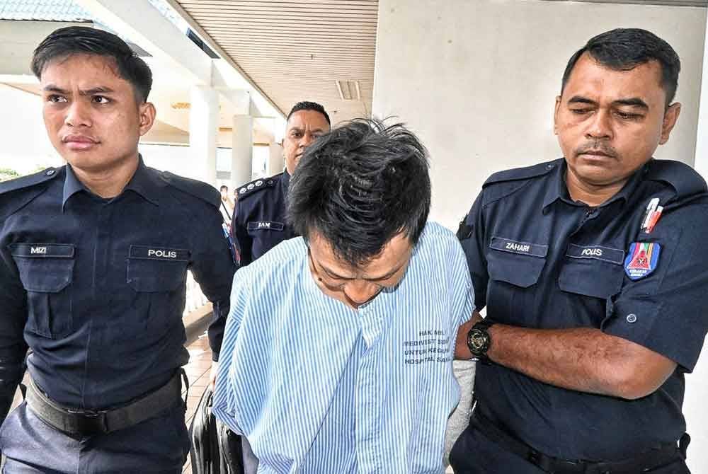 Yew Peng dituduh membunuh penyanyi sambilan yang juga rakan sebiliknya di sebuah rumah di Jalan Seri Mangga 1/8 Taman Seri Mangga Seksyen 1, Melaka antara jam 1.30 pagi hingga 3.30 pagi pada 22 Februari lalu.