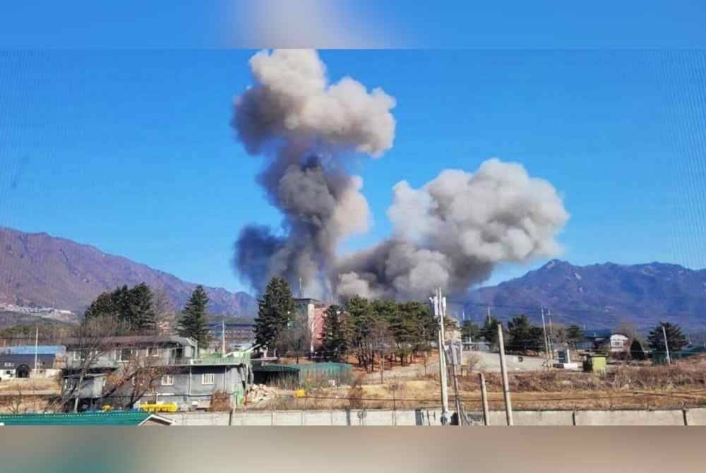 29 orang cedera selepas dua jet pejuang KF-16 secara tidak sengaja menjatuhkan lapan bom air-to-surface di luar kawasan latihan di Pocheon pada Khamis.