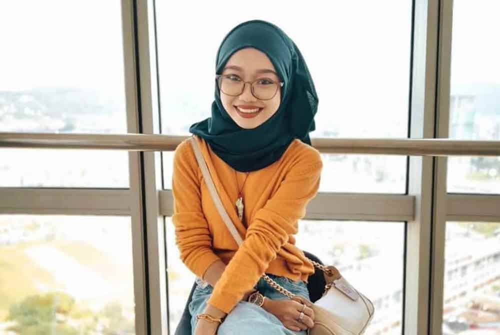 Remaja terbabit yang juga pelajar Sekolah Menengah Kebangsaan (SMK) Convent Jalan Peel di sini, kali terakhir dilihat berjalan kaki sendirian dari kawasan taman permainan Projek Perumahan Rakyat (PPR) Laksamana, Jalan Peel.