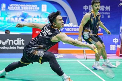 Nur Izzuddin (kiri) dan Sze Fei memburu gelaran kedua musim ini selepas menjuarai Terbuka India Januari lalu.