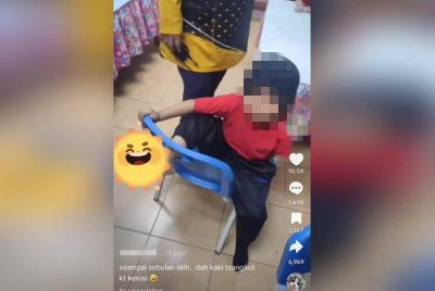 Kaki kanak-kanak berusia 4 tahun tersangkut di kerusi selepas selesai makan tengah hari di Tabika Kemas.