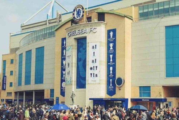 Stadium Stamford Bridge laman keramat Chelsea.