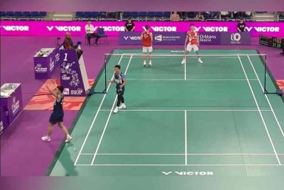 Arif-Roy King mara selepas menjinakkan Jhe Huei-Po Hsuan.