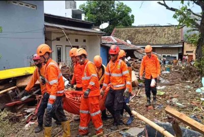 Sehingga kini, masih terdapat lima lagi mangsa dilaporkan hilang akibat kejadian tanah runtuh.