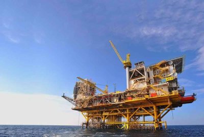 Petros telah mengemukakan surat cadangan kepada Petronas mengenai potensi kerjasama yang boleh diterokai membabitkan kedua-dua syarikat itu. Foto hiasan