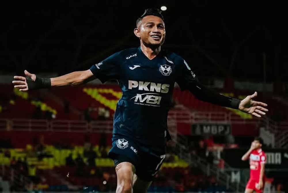 Faisal meledak hatrik di Stadium MBPJ.