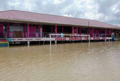 Jumlah mangsa banjir yang berlindung di PPS di Sabah meningkat kepada 4,122 orang daripada 1,357 keluarga setakat 8 pagi tadi. Foto fail Bernama