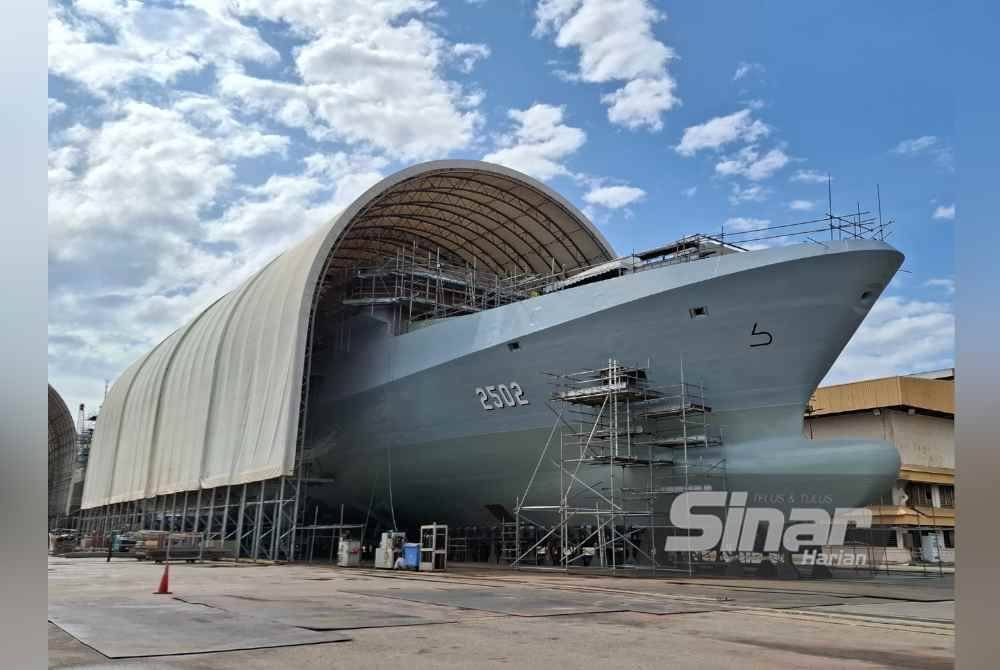 Kapal LCS kedua dijadualkan diluncurkan ke permukaan air pada Mei depan.