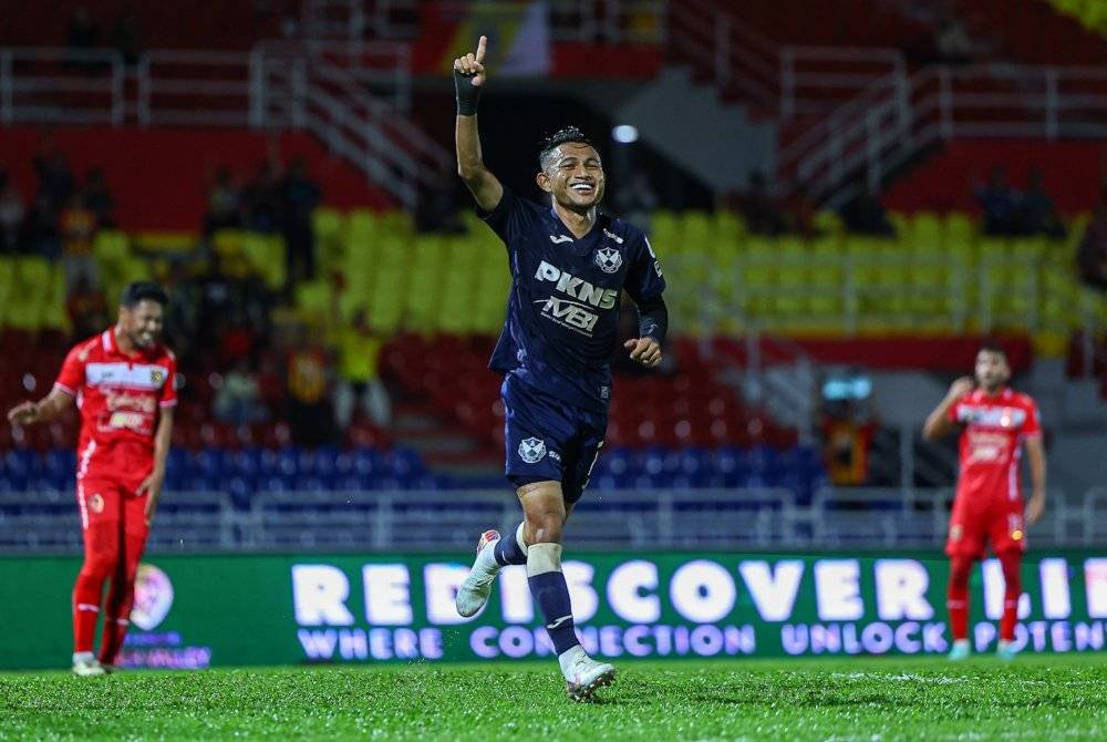 Faisal meraikan jaringanya ketika menentang KDN FC di Stadium MBPJ baru-baru ini. Foto Bernama