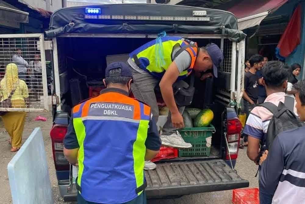 Operasi ini dijalankan di bawah Undang-Undang Kecil Pelesenan dan Penjajaan (WPKL) 2016