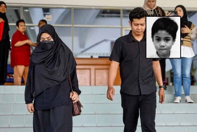 Ibu bapa kepada Zayn Rayyan Abdul Matin, Zaim Ikhwan Zahari dan Ismanira Abdul Manaf. Foto fail Bernama (Gambar kecil: Zayn Rayyan)