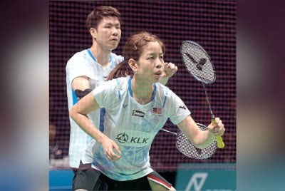 Shevon (kanan) dan Soon Huat akan berdepan pasangan China dalam aksi suku akhir Seluruh England pada Jumaat. Foto Agensi