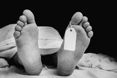 Polis mengesahkan kejadian seorang wanita dipercayai terjatuh daripada jejambat berhampiran i-City di Kilometer 6.5 Lebuhraya Persekutuan dari Shah Alam menghala ke Klang petang tadi.