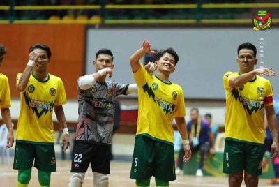 Pemain Kedah meraikan kejayaan menewaskan Sabah 3-1 pada perlawanan kedua MPFL 2025 di Alor Setar pada malam Sabtu.