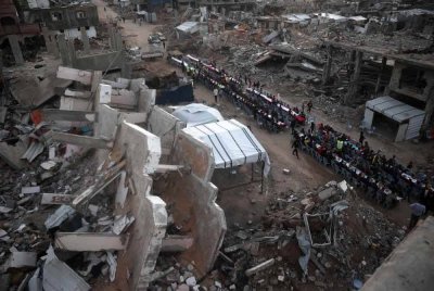 Mangsa menjadi sasaran IDF ketika dia mahu merakamkan imej meja Ramadan di Beit Lahia.