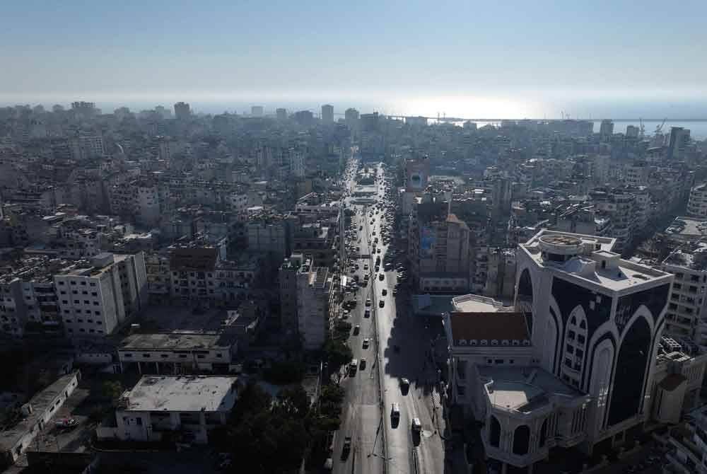 Syria terjerumus dalam krisis ekonomi selama lebih sedekad akibat perang, sekatan antarabangsa dan kemerosotan infrastruktur. Foto AFP