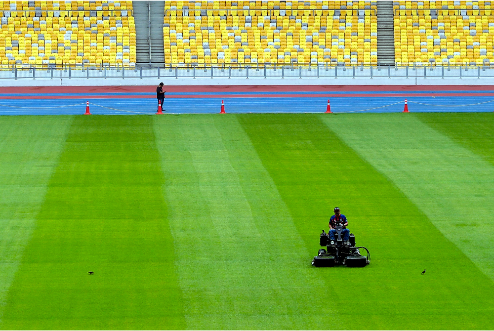 Padang Stadium Nasional Bukit Jalil (SNBJ) berada dalam keadaan terbaik dan bersedia menjadi pentas perlawanan akhir Piala Malaysia 2024-2025 pada 12 April ini. Foto Bernama