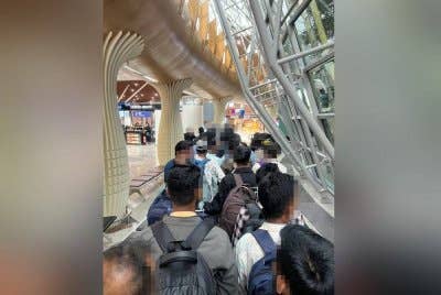AKPS KLIA menggagalkan cubaan masuk 45 warga asing pada Selasa.