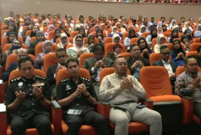 Majlis Mahabbah Ramadan Madani Menteri Besar Selangor bersama Penjawat Awam Negeri Selangor pada Rabu.