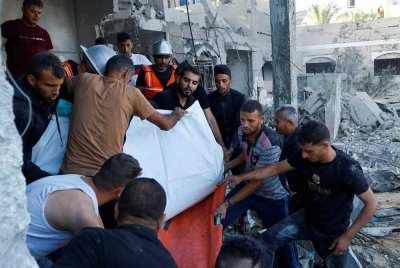 Lebih 170 kanak-kanak terbunuh semasa serangan pendudukan Israel di Semenanjung Gaza sejak awal pagi Selasa. Foto Reuters