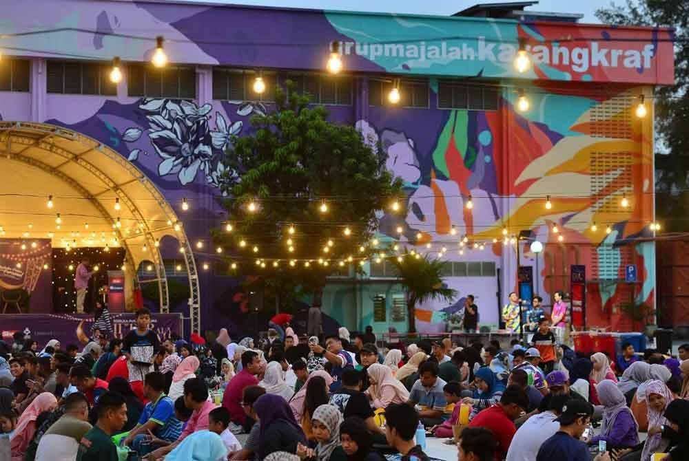 Iftar Ala Madinah berlangsung dari 3 hingga 27 Mac terbuka kepada 1,500 tetamu sehari.