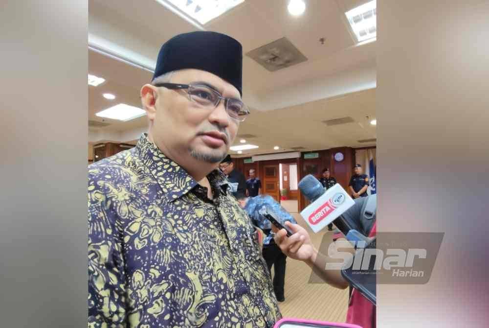 Mohamed Fadzli menyatakan projek itu menjadi keutamaan kerajaan negeri dan pihaknya mahu ia disiapkan sebagaimana yang dijanjikan.