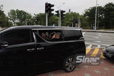 Ismail Sabri hadir ke Ibu Pejabat SPRM Putrajaya, pada Khamis, untuk direkod keterangan berhubung kes rasuah dan pengubahan wang haram.