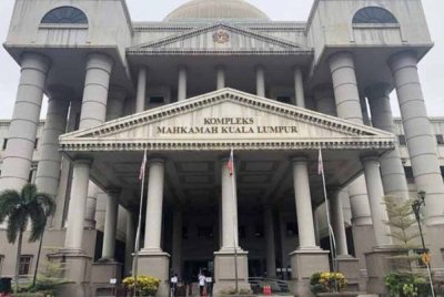 Mahkamah Tinggi hari ini memutuskan bahawa polis telah bertindak ultra vires atau melampaui kuasa yang sah apabila mengenakan syarat melarang sama sekali perhimpunan dan perarakan anjuran Majlis Peguam Malaysia.