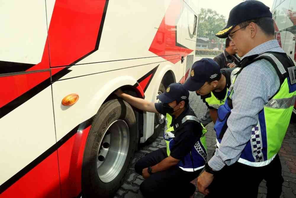 Aspek tayar antara yang ditekankan JPJ bagi memastikan bas berada dalam keadaan selamat semasa di jalan raya.