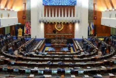 Sejak sekian lama, Parlimen Malaysia berada di bawah bidang kuasa Jabatan Perdana Menteri, menjadikannya sebahagian daripada struktur eksekutif. Foto hiasan