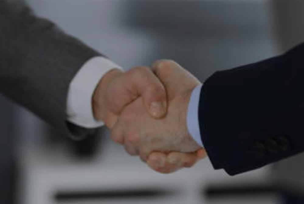 Dari dulu Awang tak setuju amalan para menteri hanya bergambar dengan mereka yang capai kejayaan cemerlang dalam peperiksaan. Gambar hiasan 123rf.