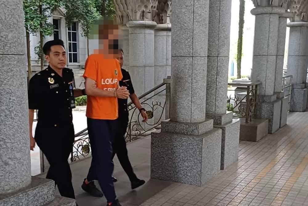 Seorang lagi ejen pusat pemeriksaan kenderaan ditahan SPRM dan dibawa ke Mahkamah Majistret Putrajaya pada Sabtu kerana dipercayai menerima rasuah bagi mendapatkan nombor giliran untuk mempercepatkan proses pemeriksaan kenderaan tanpa mengikuti peraturan sah.