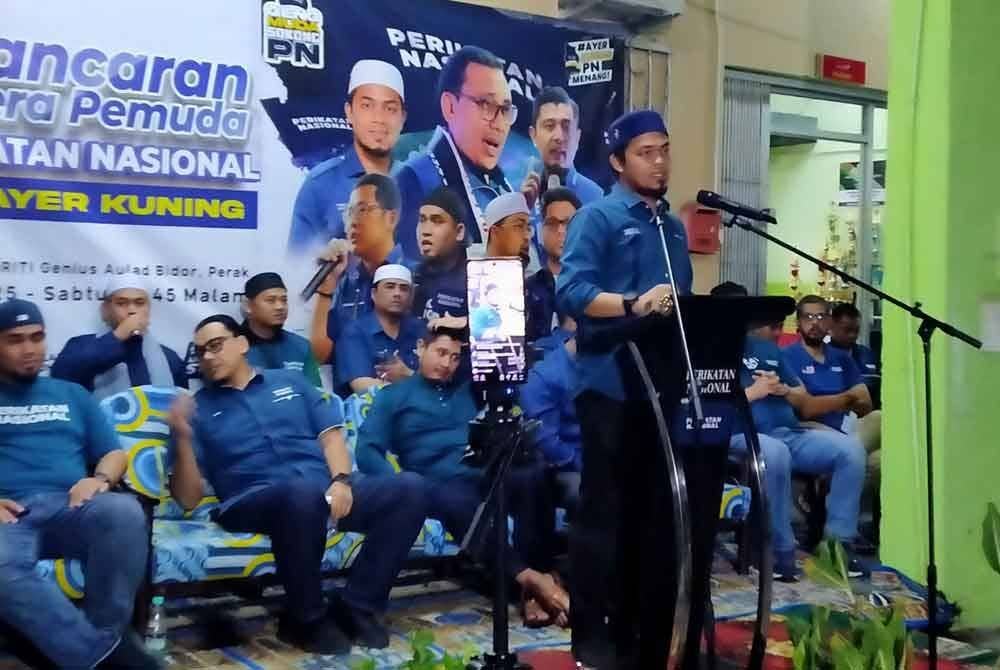 Hafez ketika menyampaikan ucapan sempena Pelancaran Jentera Pilihan Raya Pemuda PN N.48 Ayer Kuning di sini pada malam Sabtu.