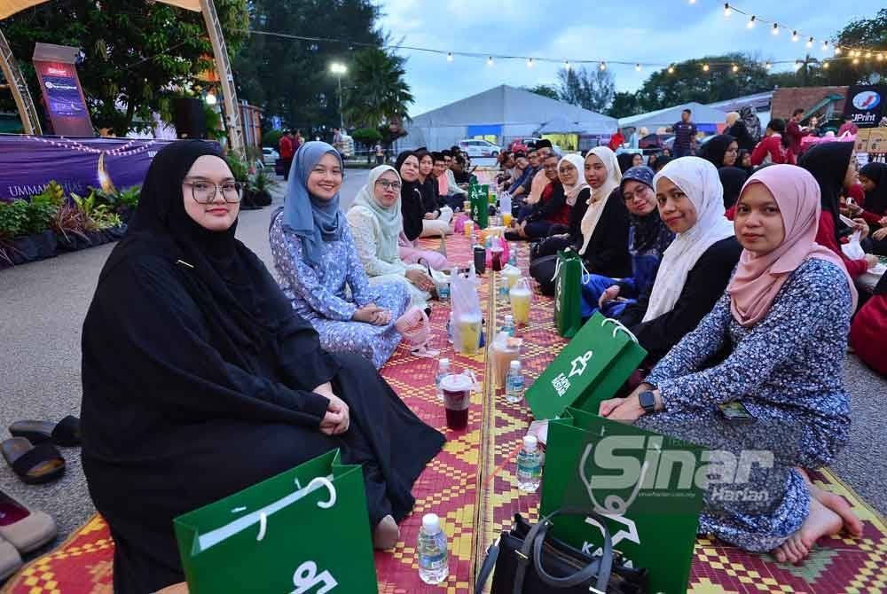 Kakitangan Puncak Niaga turut serta dalam Program Iftar Ala Madinah@Karangkraf.