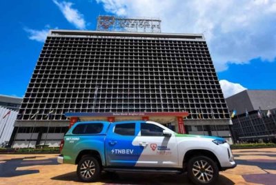 TNB telah mengaktifkan pasukan teknikal dan kesiapsiagaan bencana berikutan ramalan awal banjir di beberapa daerah di Terengganu dan Kelantan bermula malam ini. - Gambar hiasan