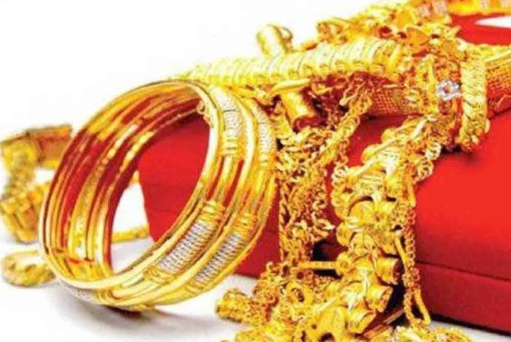 Kedai emas di dalam pasar raya jadi sasaran perompak. Foto hiasan