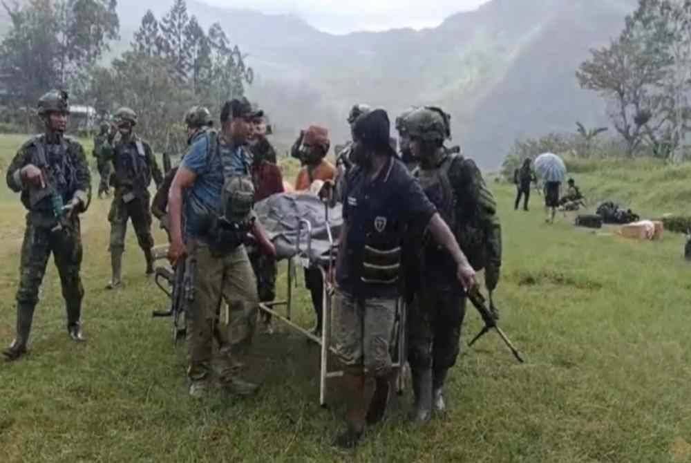 Serangan oleh puak pemisah di wilayah Papua, Indonesia mengorbankan satu nyawa dan mencederakan enam yang lain. Foto TNI