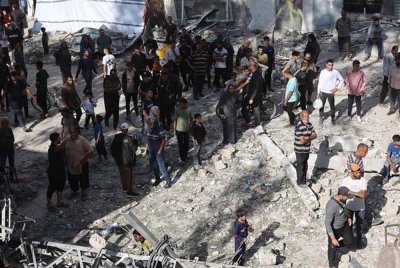 Serangan udara Israel terus mengorbankan rakyat Palestin, dengan jumlah kematian di Gaza kini melebihi 50,000 sejak Oktober 2023. Foto Agensi