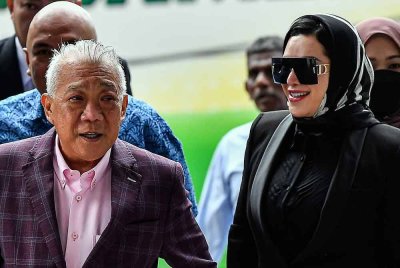 Bung Moktar dan Zizie Izette. foto fail Bernama