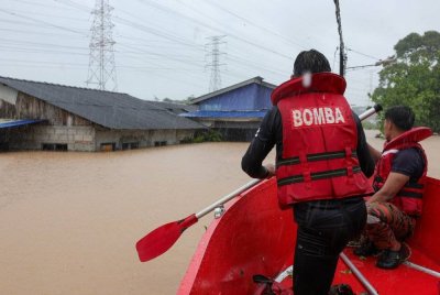 Jumlah mangsa banjir di Johor berkurang kepada 2,455 orang hingga 4 petang ini, berbanding 3,893 orang pagi tadi.