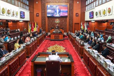 Dewan Negara hari ini meluluskan Rang Undang-Undang (RUU) Iltizam Kecekapan Perkhidmatan Kerajaan 2025 yang bertujuan meningkatkan kualiti, kecekapan dan keberkesanan perkhidmatan kerajaan. Foto hiasan