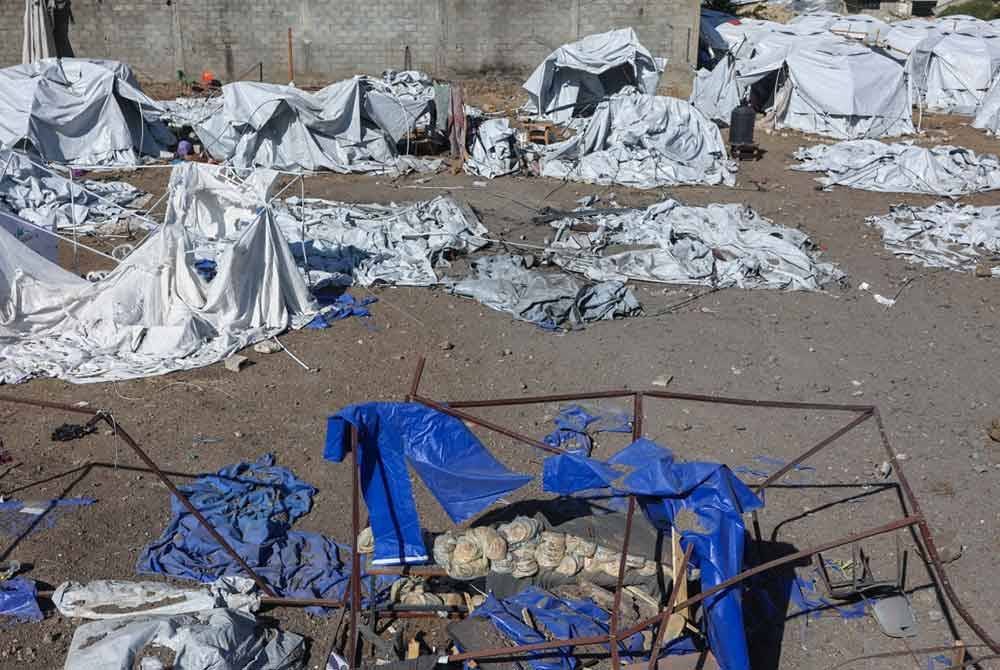 Khemah sementara yang menjadi tempat berlindung penduduk di Bandar Gaza musnah akibat kempen pengeboman ganas sejak seminggu lalu.