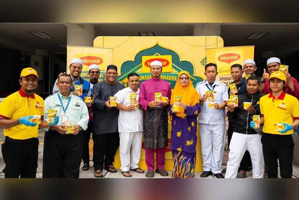 Inisiatif Bubur Lambuk MAGGI® yang memasuki tahun ke-20 mengagihkan lebih daripada 300,000 mangkuk bubur lambuk di seluruh negara.