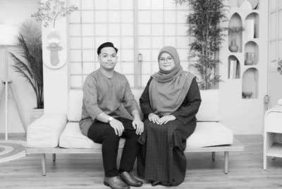 Pasangan suami isteri yang maut dalam kemalangan di Kampung Merbau Kudung, Jalan Teloi Timur Sik.