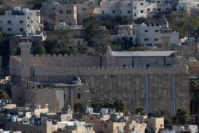 Pihak berkuasa Israel enggan menyerahkan kawalan penuh Masjid Ibrahimi di Hebron termasuk kawasan halaman dan bahagian tertentu, seperti kebiasaan termasuk pada 10 malam terakhir Ramadan untuk menyambut lailatulqadar.